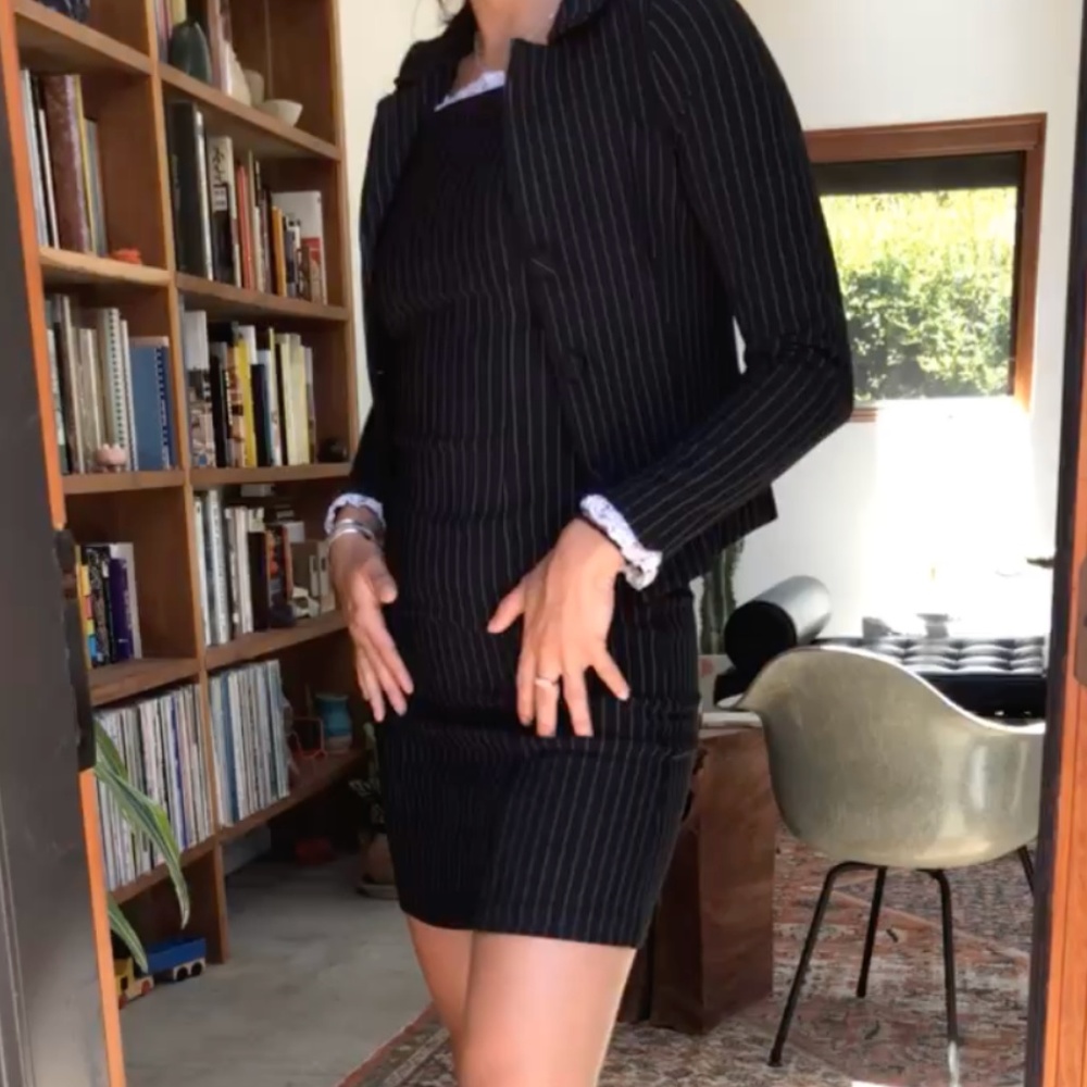 Vintage 90's pinstripe 2-piece suit size XS